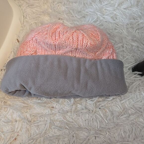 Womens Under Armour Powder Pink Around Town Fleece Lined Beanie ua hat cap warm - Picture 11 of 14